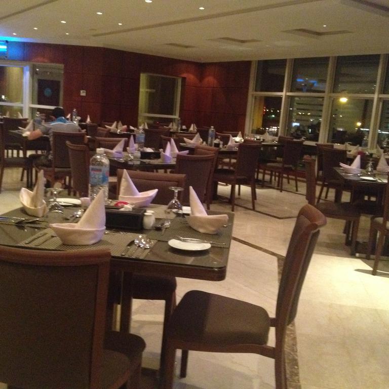 Executives Hotel - Azizia Rijád Kültér fotó