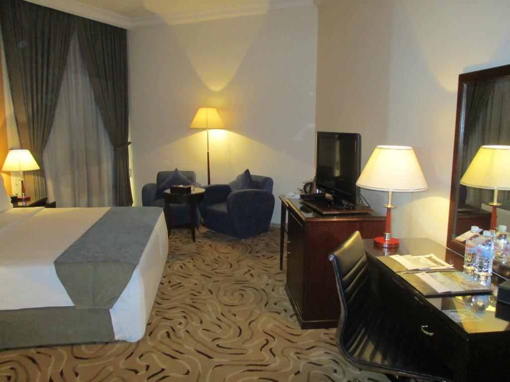Executives Hotel - Azizia Rijád Kültér fotó