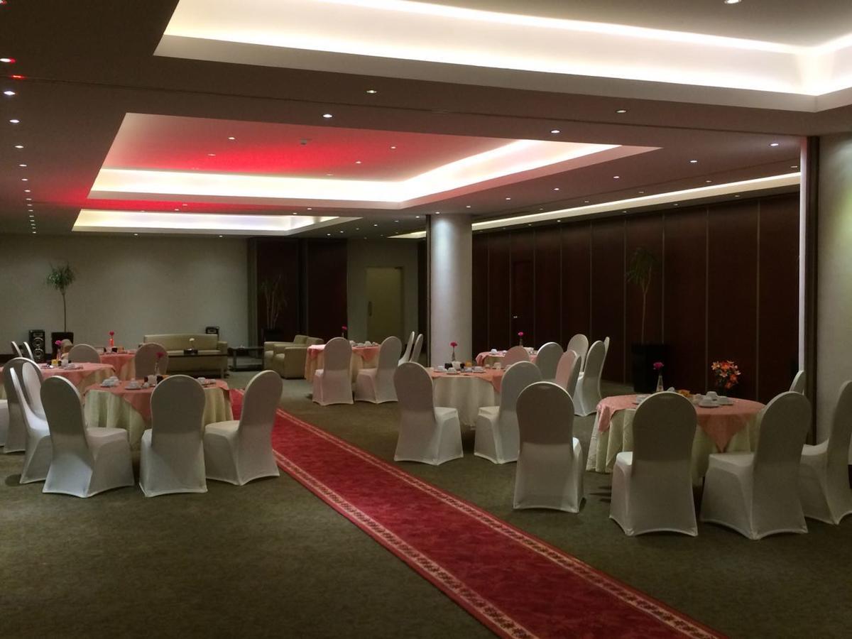 Executives Hotel - Azizia Rijád Kültér fotó