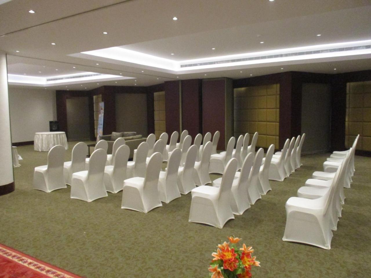 Executives Hotel - Azizia Rijád Kültér fotó